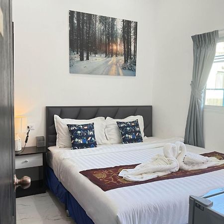 Heaven House Restro & Bar Hotel Patong Ngoại thất bức ảnh