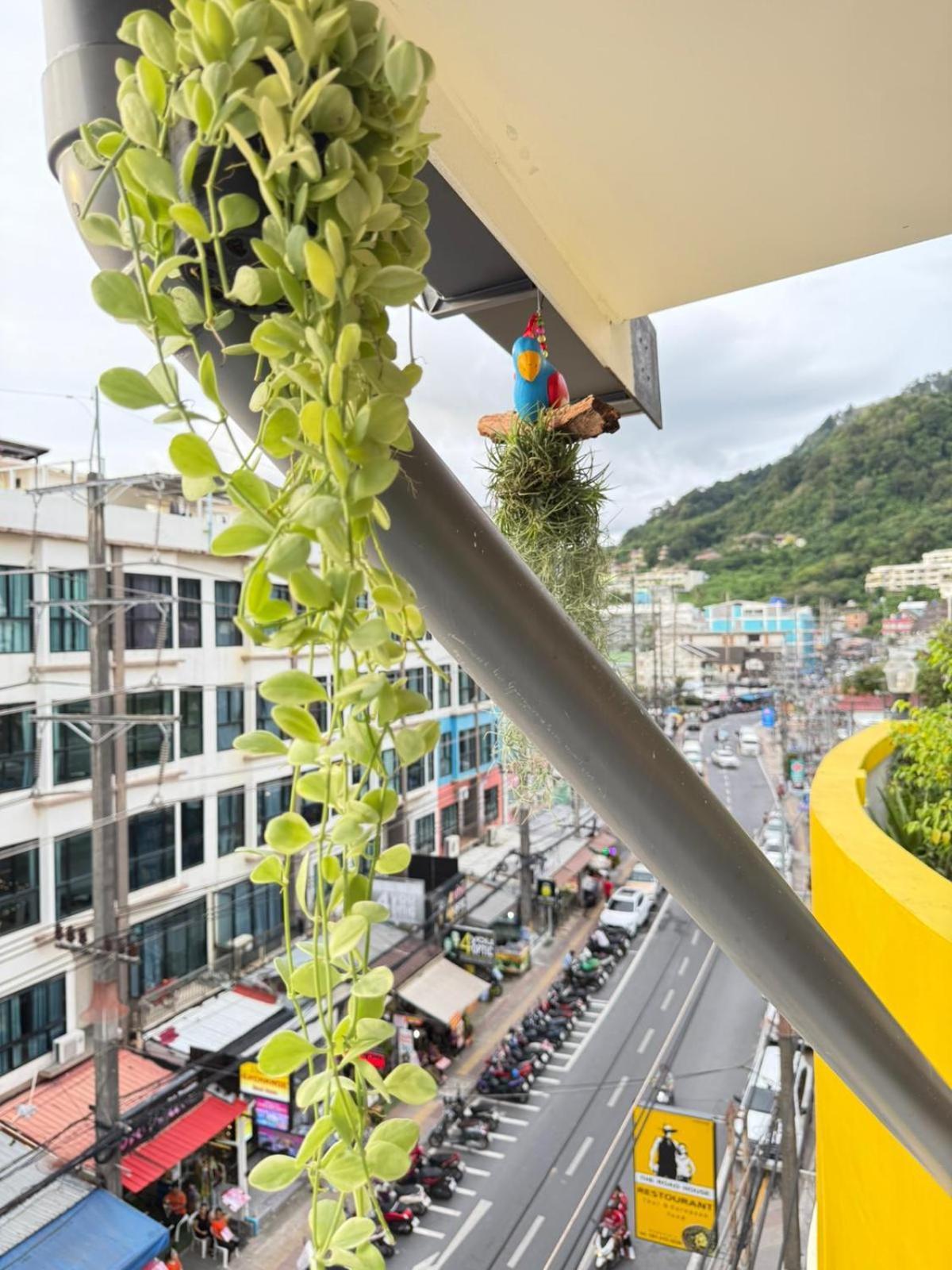 Heaven House Restro & Bar Hotel Patong Ngoại thất bức ảnh