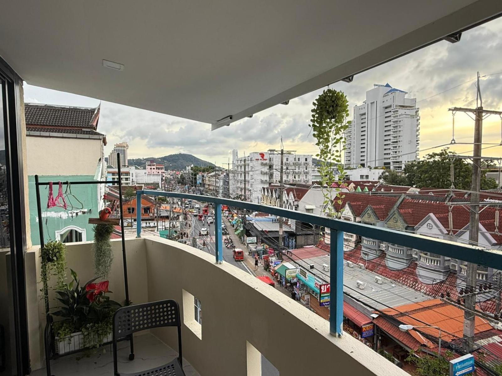 Heaven House Restro & Bar Hotel Patong Ngoại thất bức ảnh