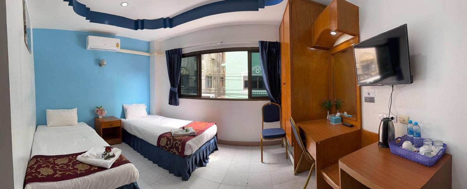 Heaven House Restro & Bar Hotel Patong Ngoại thất bức ảnh